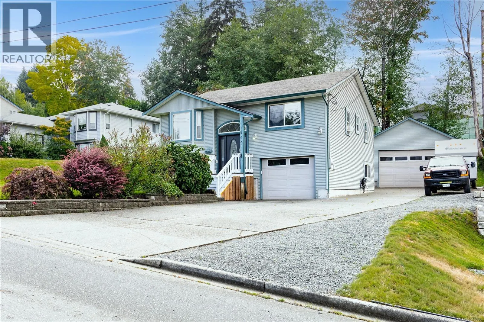 809 Willowcrest Rd