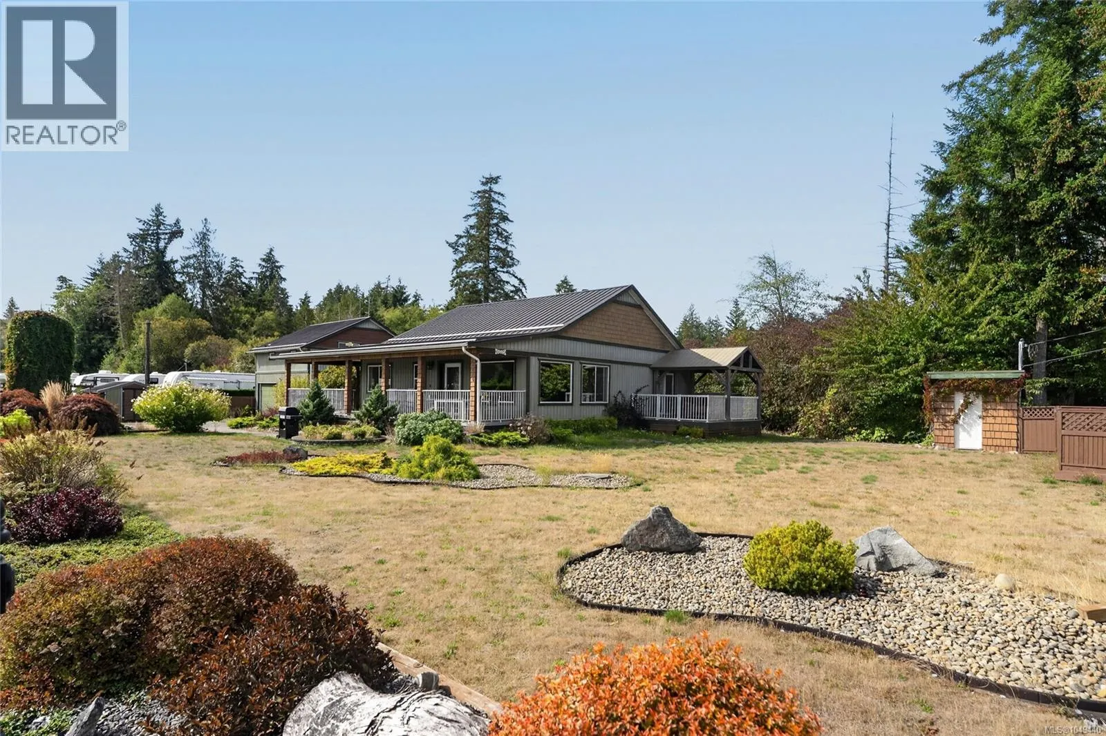 6001/6010 Island Hwy W