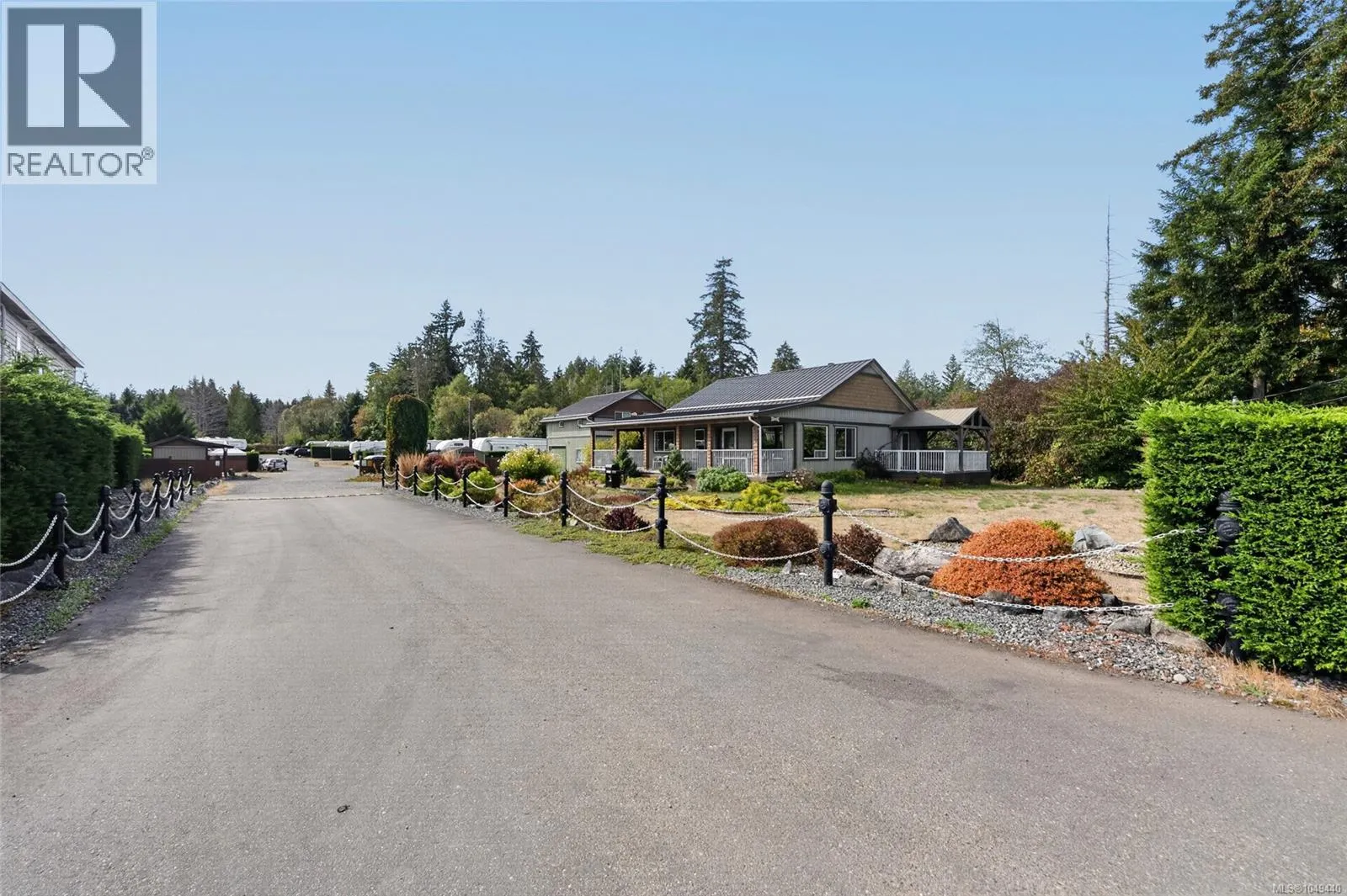 6001/6010 Island Hwy W