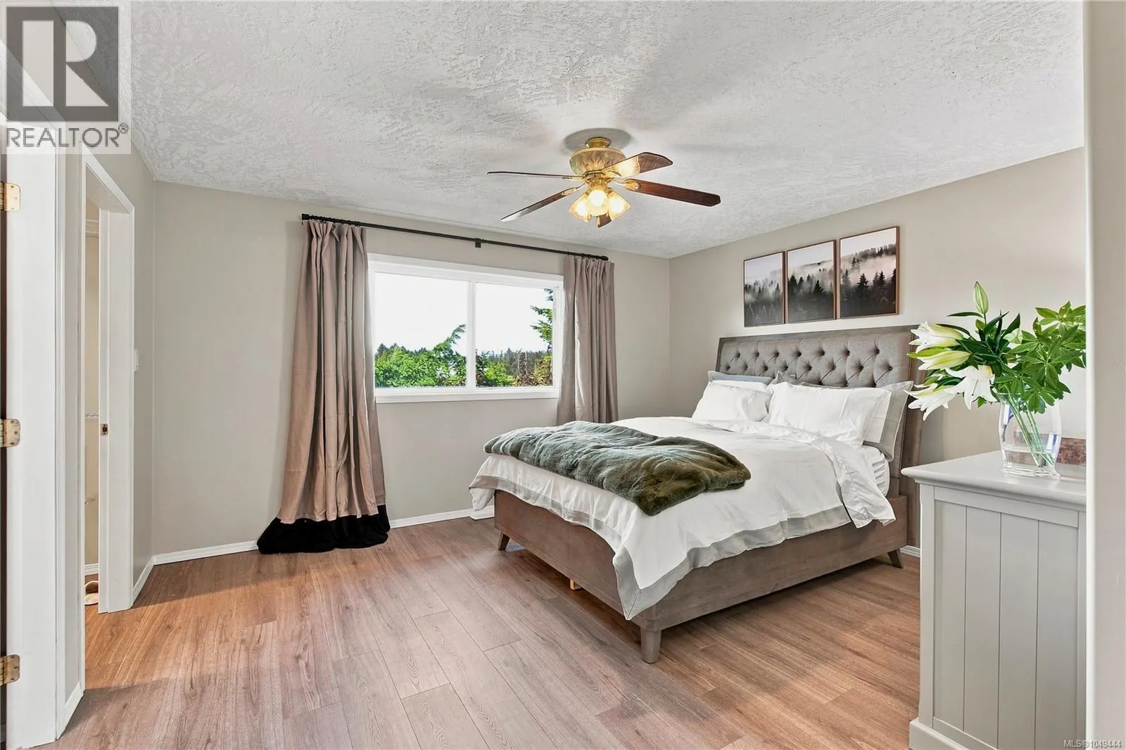 4340 Gulfview Dr