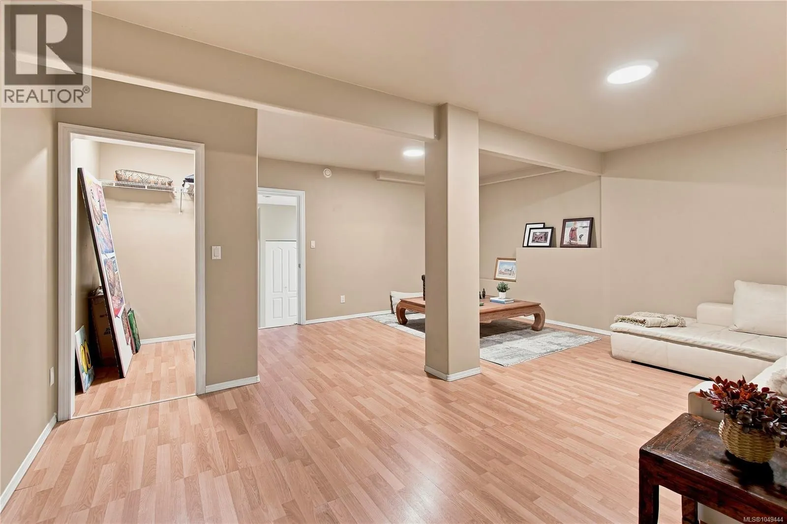4340 Gulfview Dr