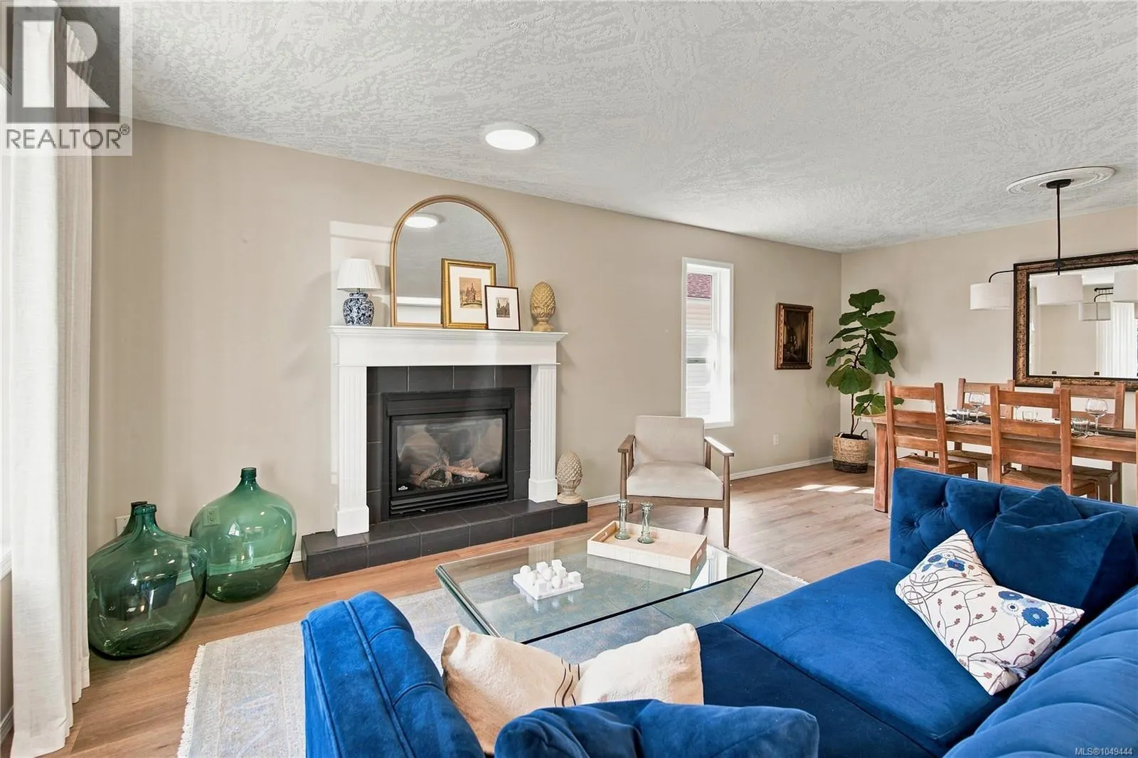 4340 Gulfview Dr