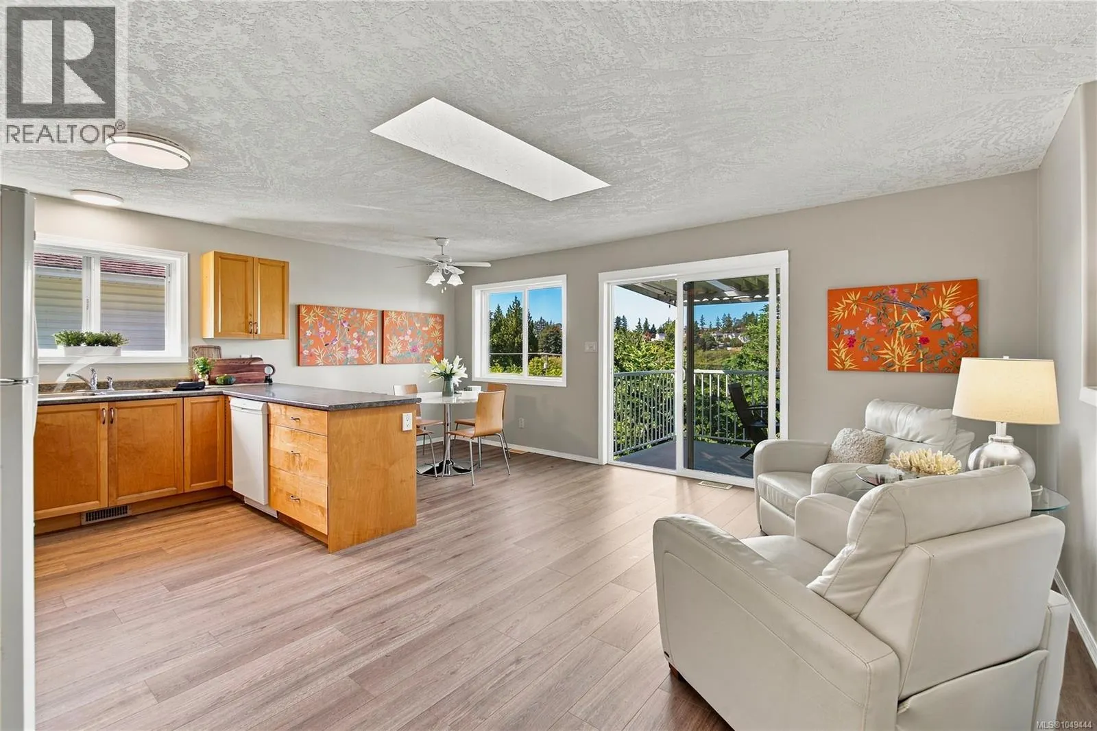 4340 Gulfview Dr