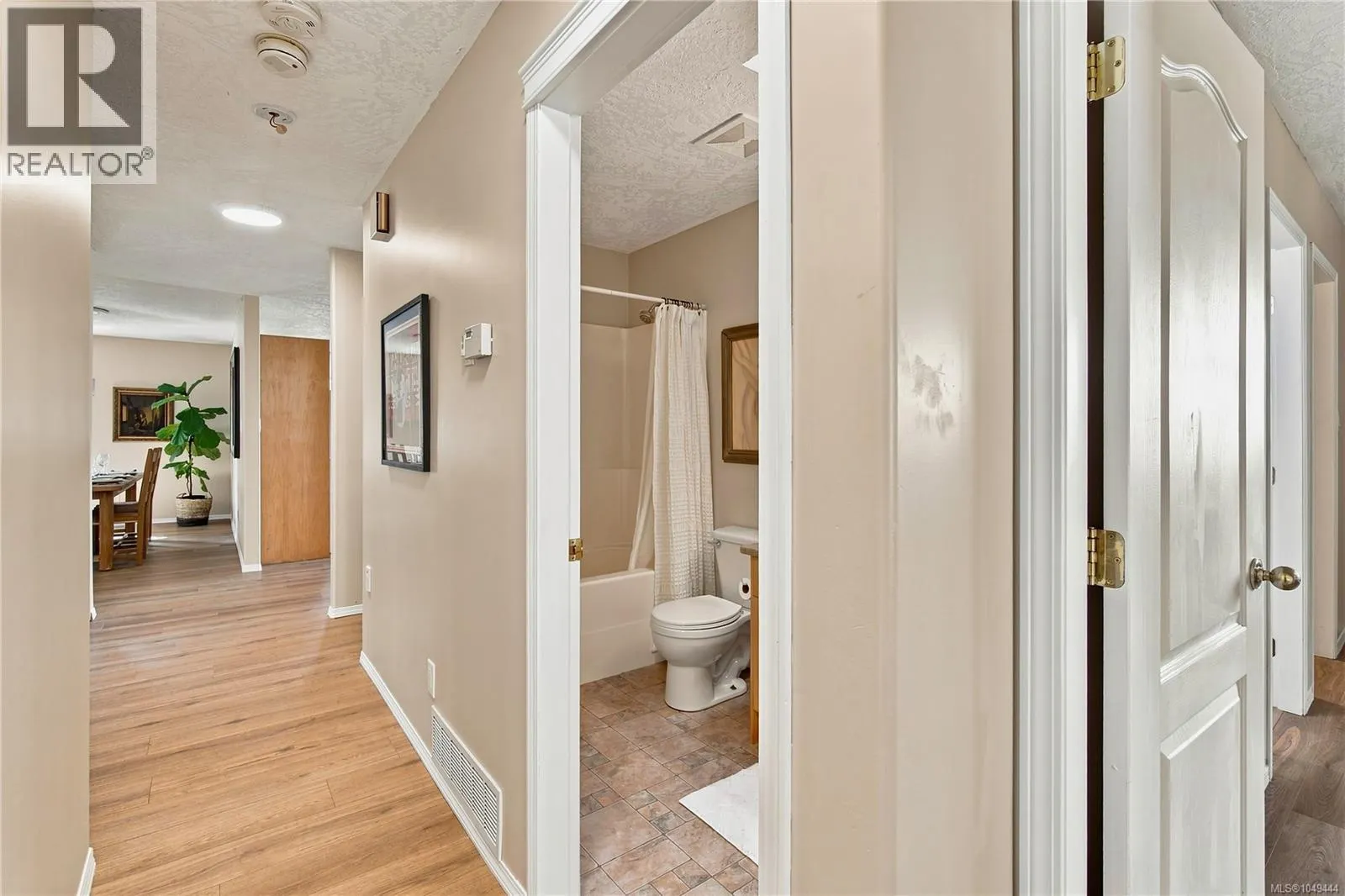 4340 Gulfview Dr