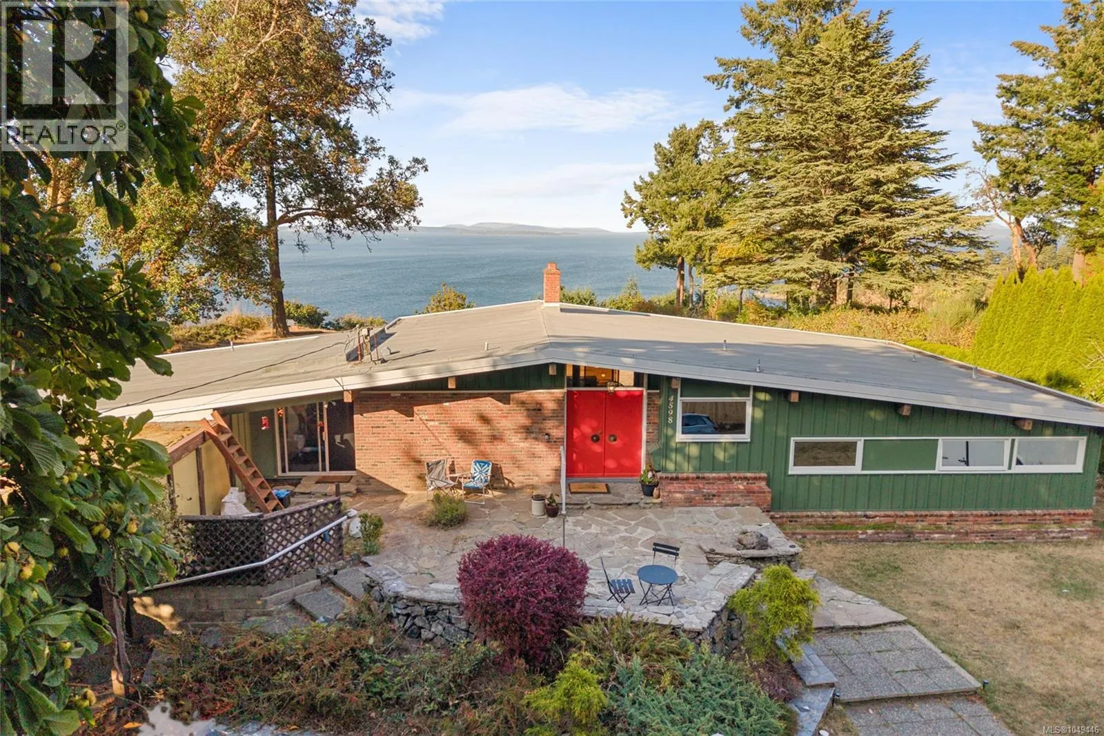 4598 Torquay Dr