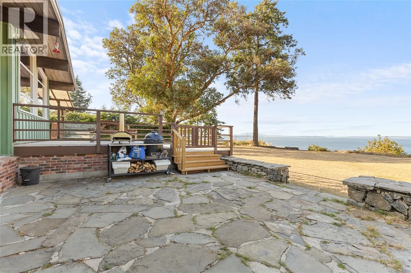 4598 Torquay Dr