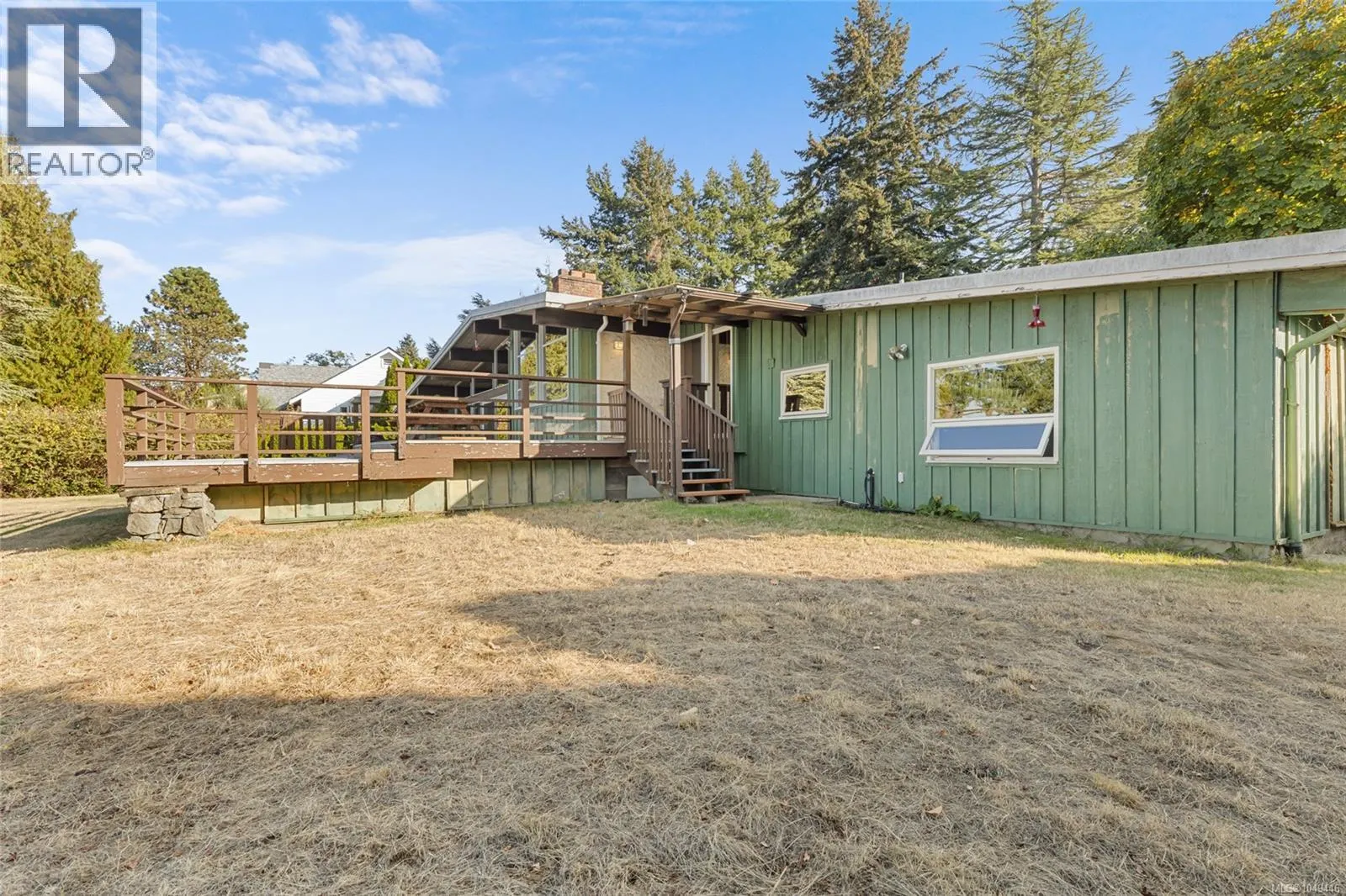 4598 Torquay Dr