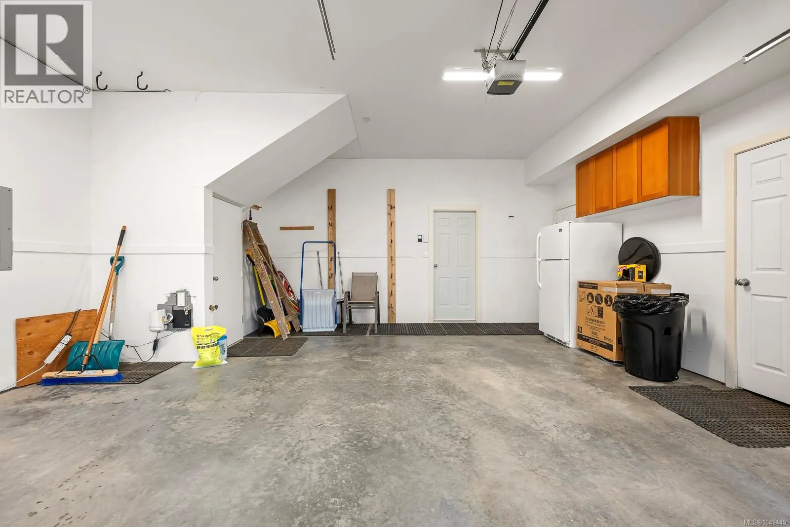 9 1370 Henry Rd