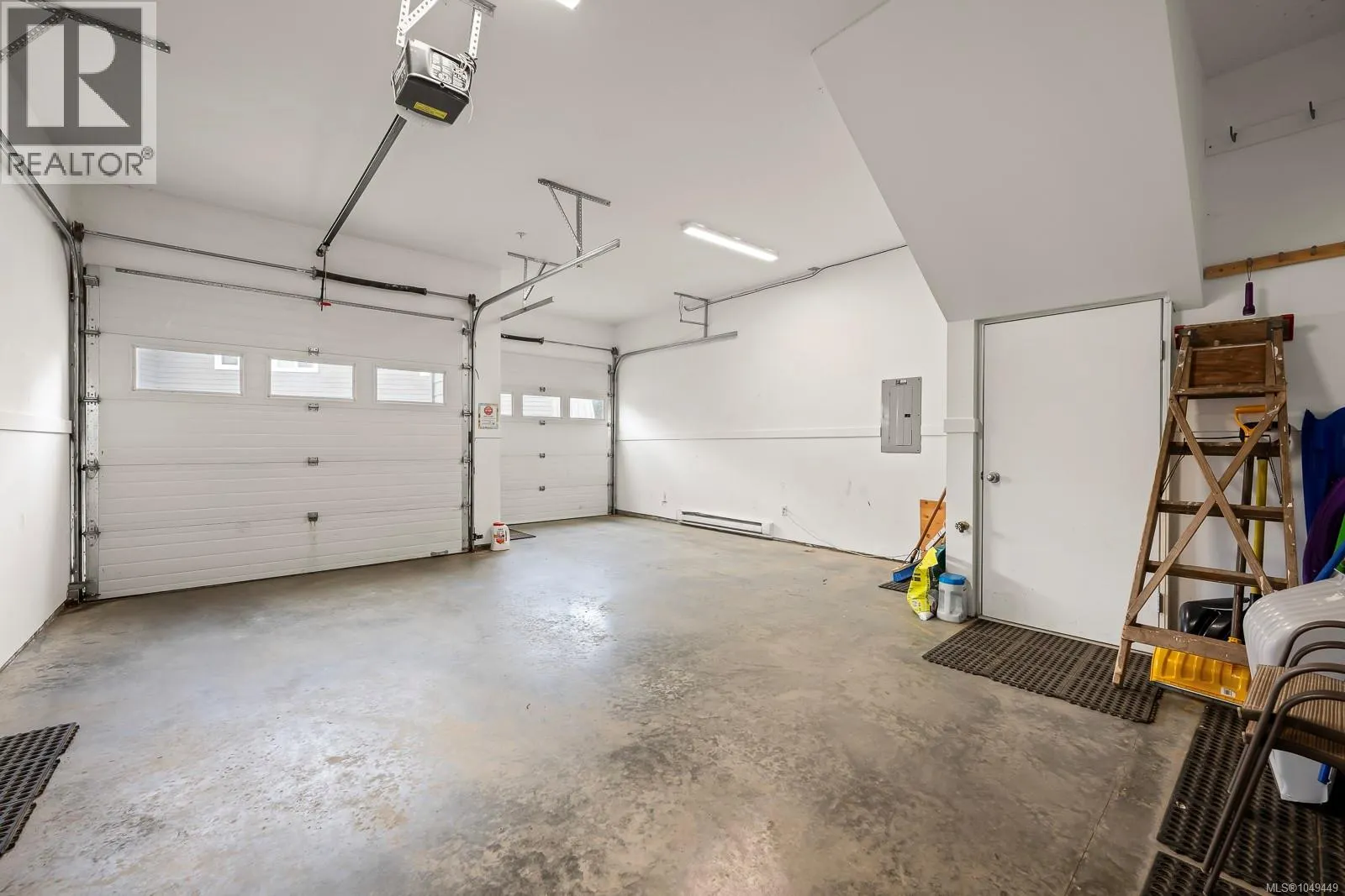 9 1370 Henry Rd