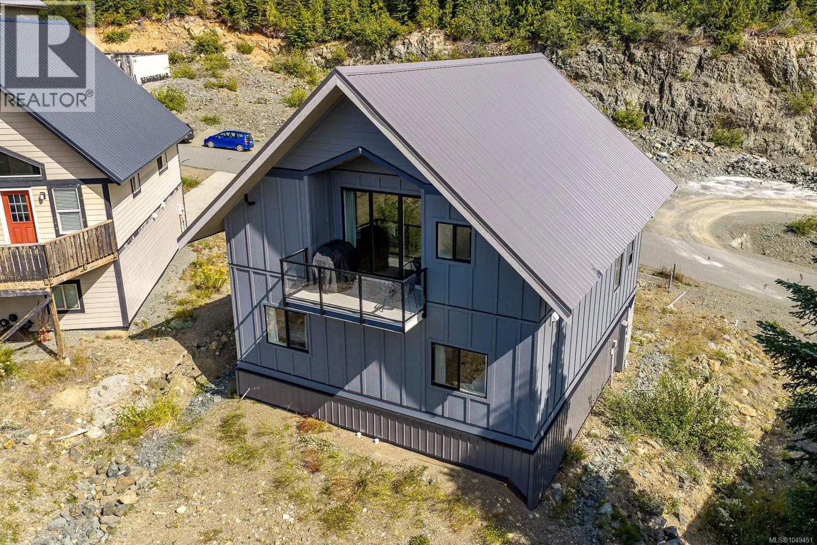 425 Arrowsmith Ridge