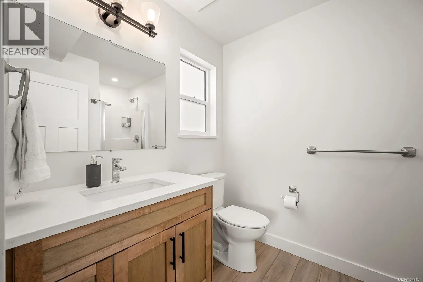 425 Arrowsmith Ridge