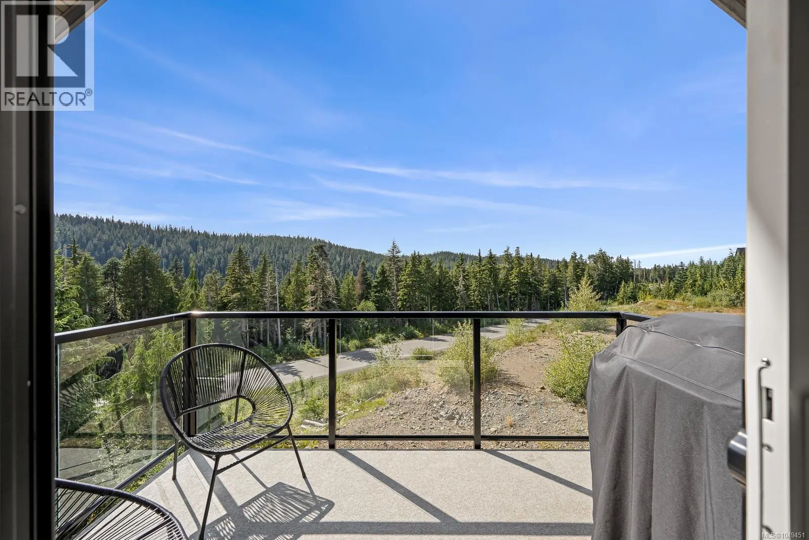 425 Arrowsmith Ridge