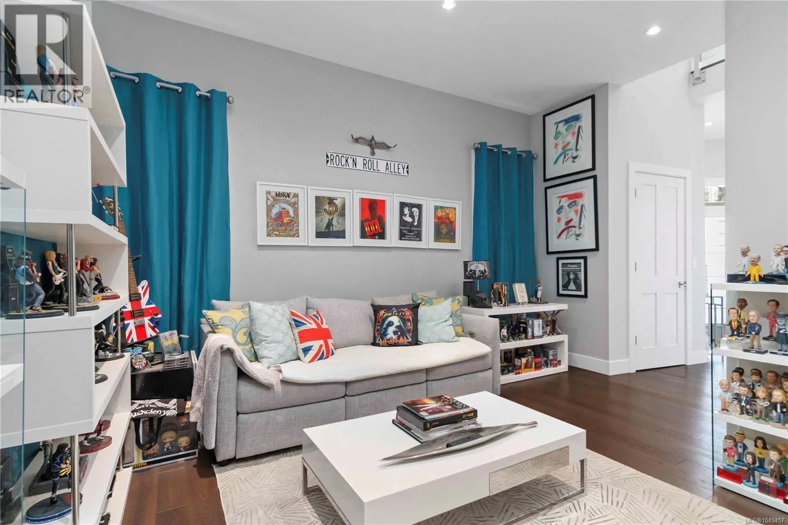 708 Demel Pl