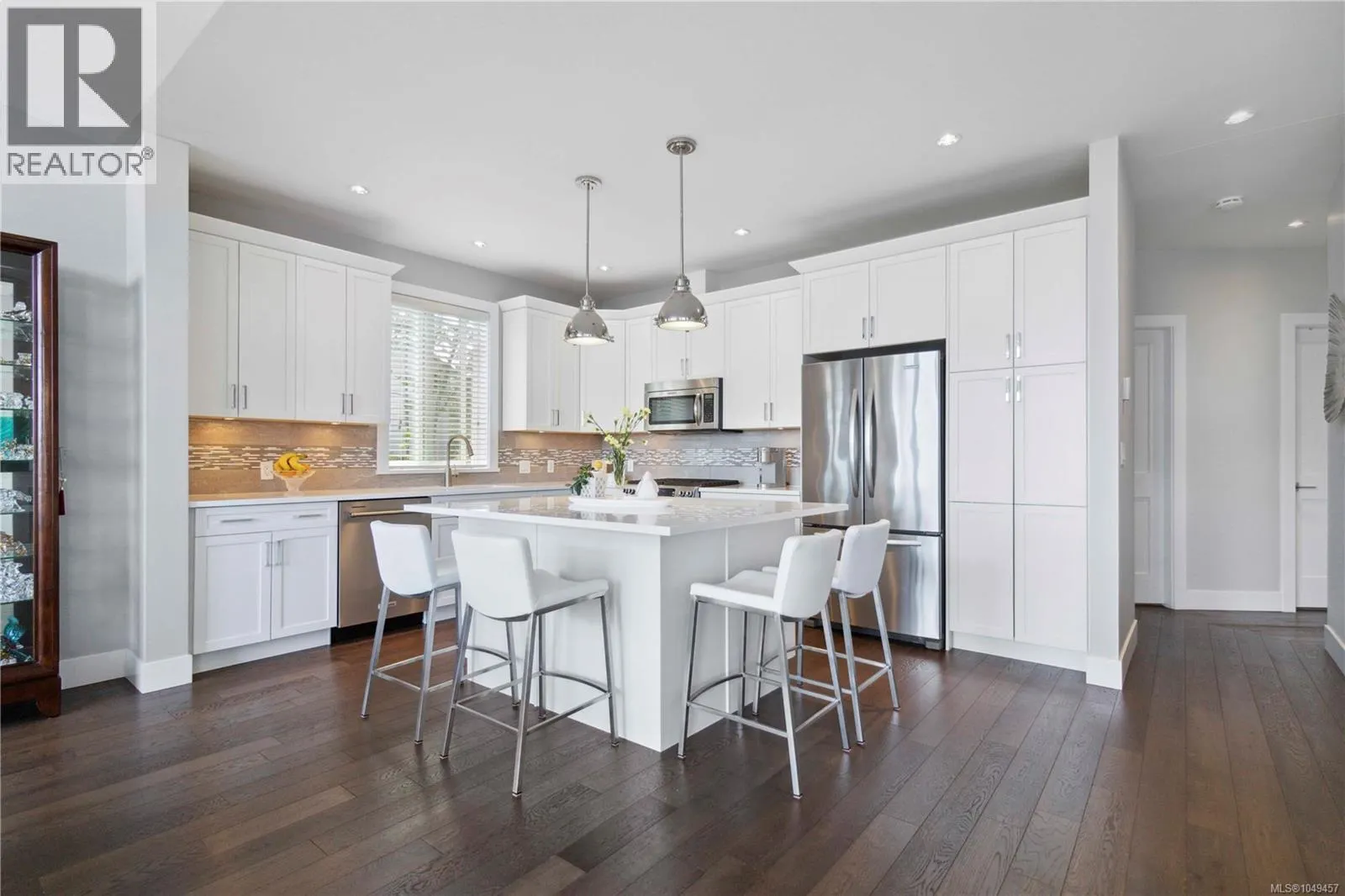 708 Demel Pl