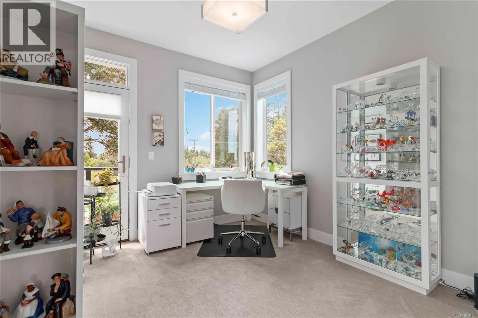 708 Demel Pl