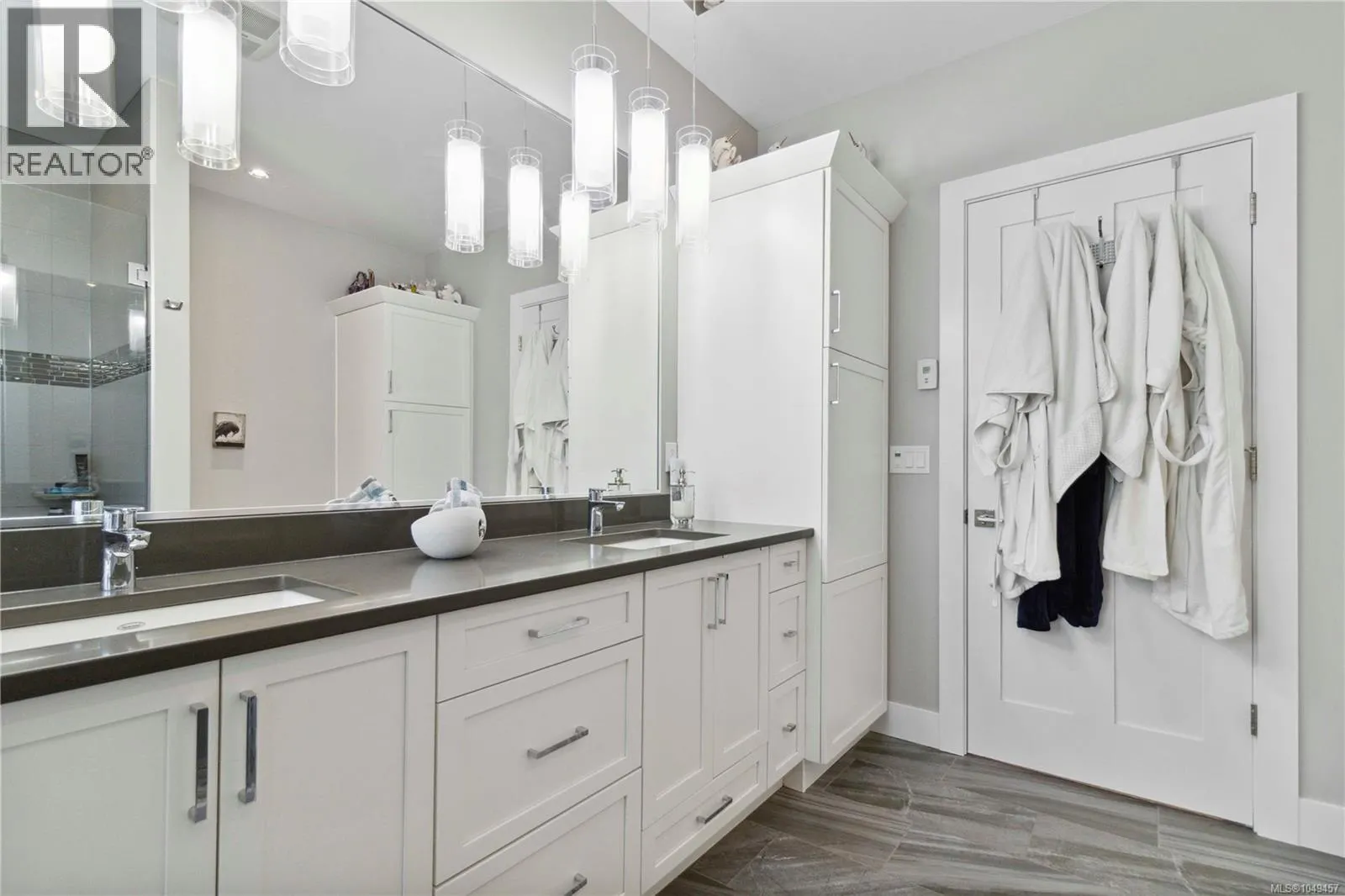 708 Demel Pl