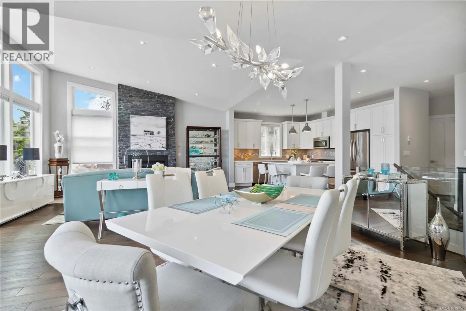 708 Demel Pl