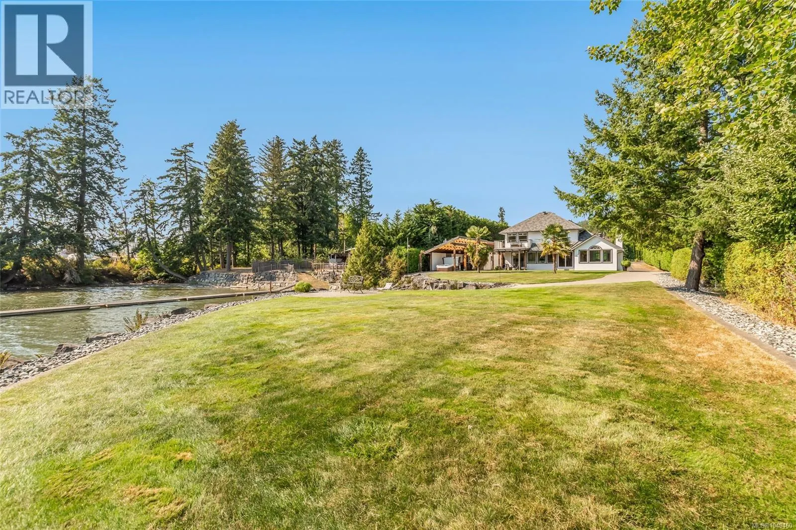 4718/4720 Shell Beach Rd