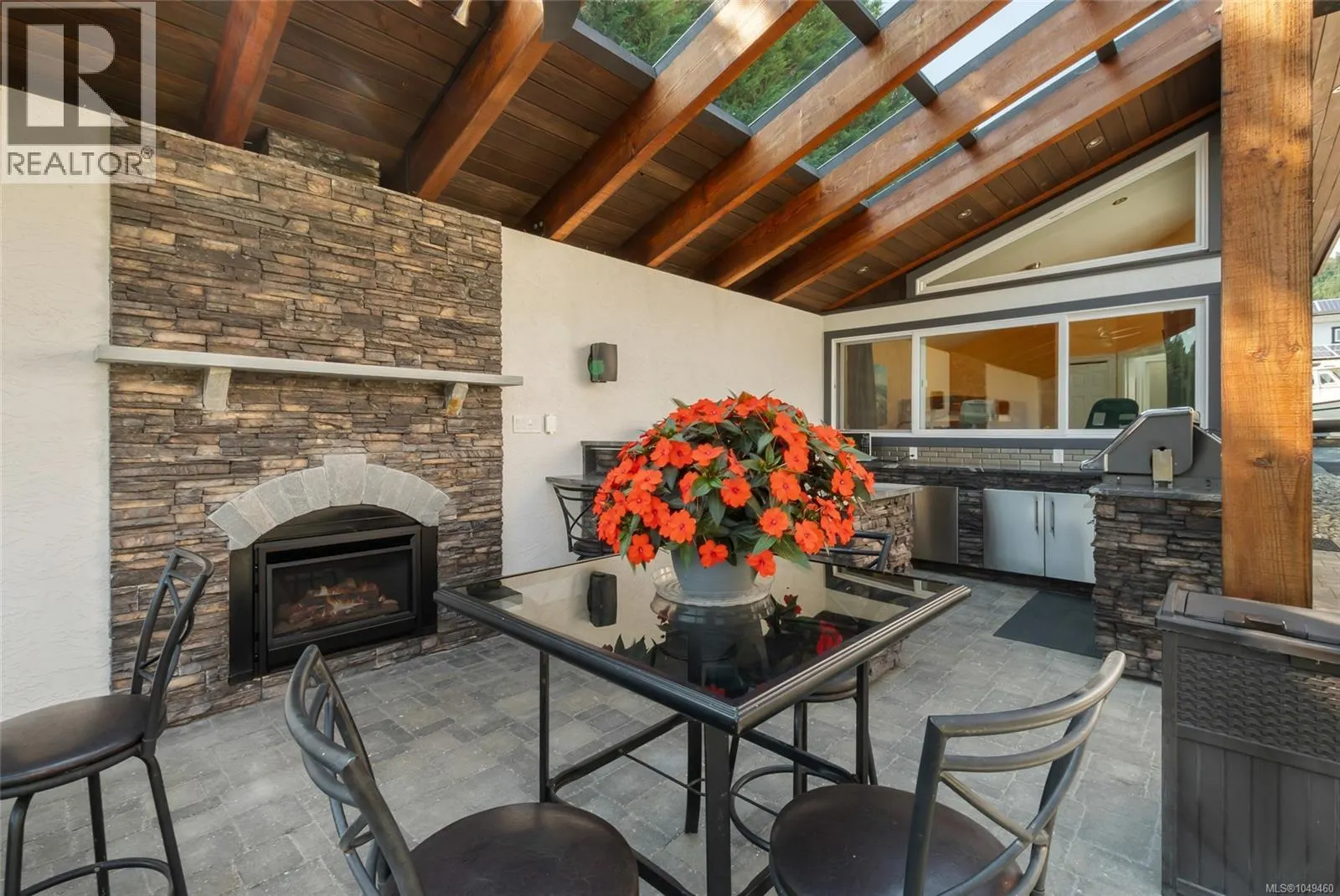 4718/4720 Shell Beach Rd