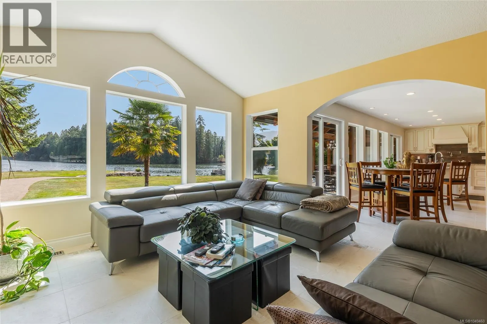 4718/4720 Shell Beach Rd