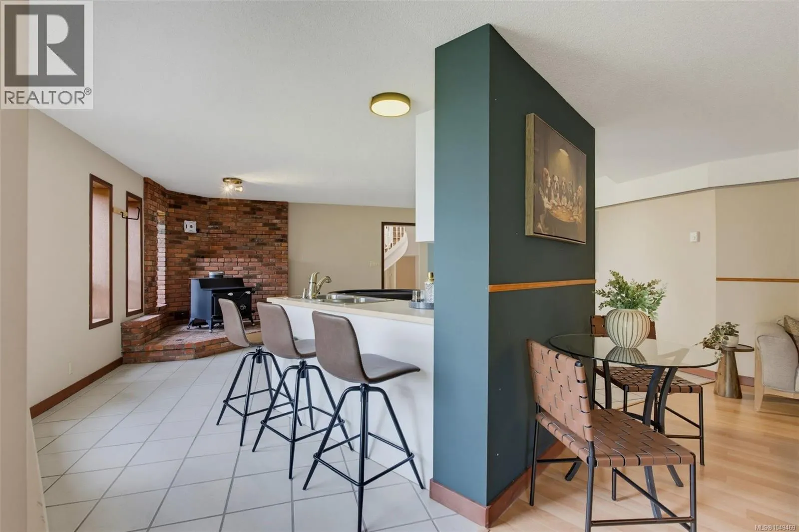 8798 Forest Park Dr