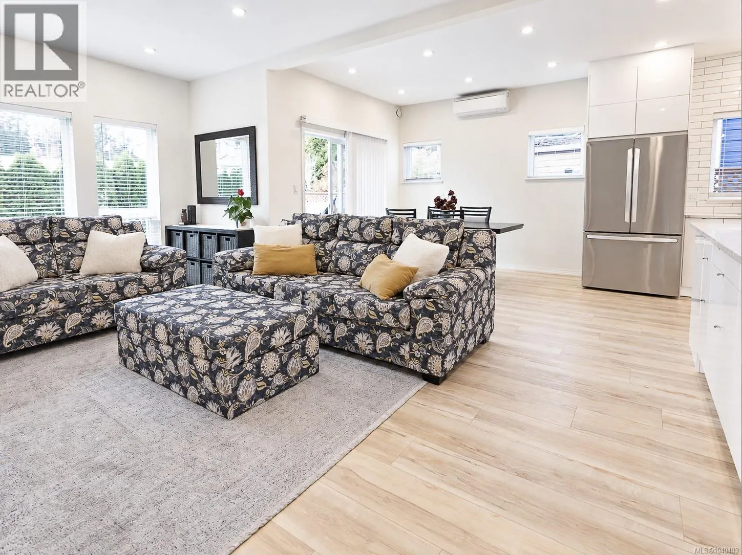23 Newstead Cres