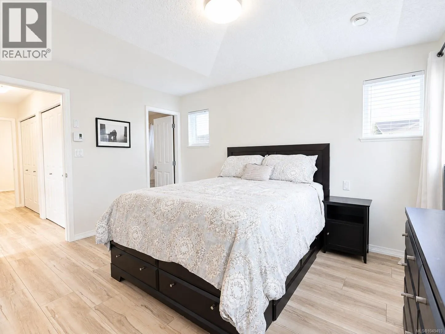 23 Newstead Cres