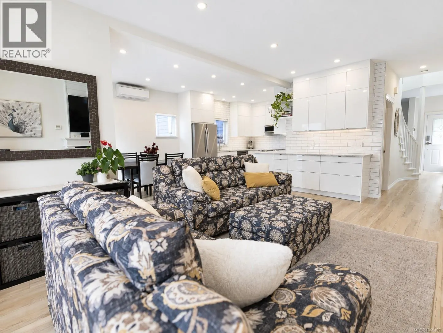 23 Newstead Cres