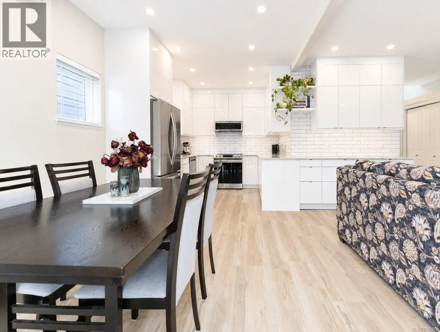 23 Newstead Cres