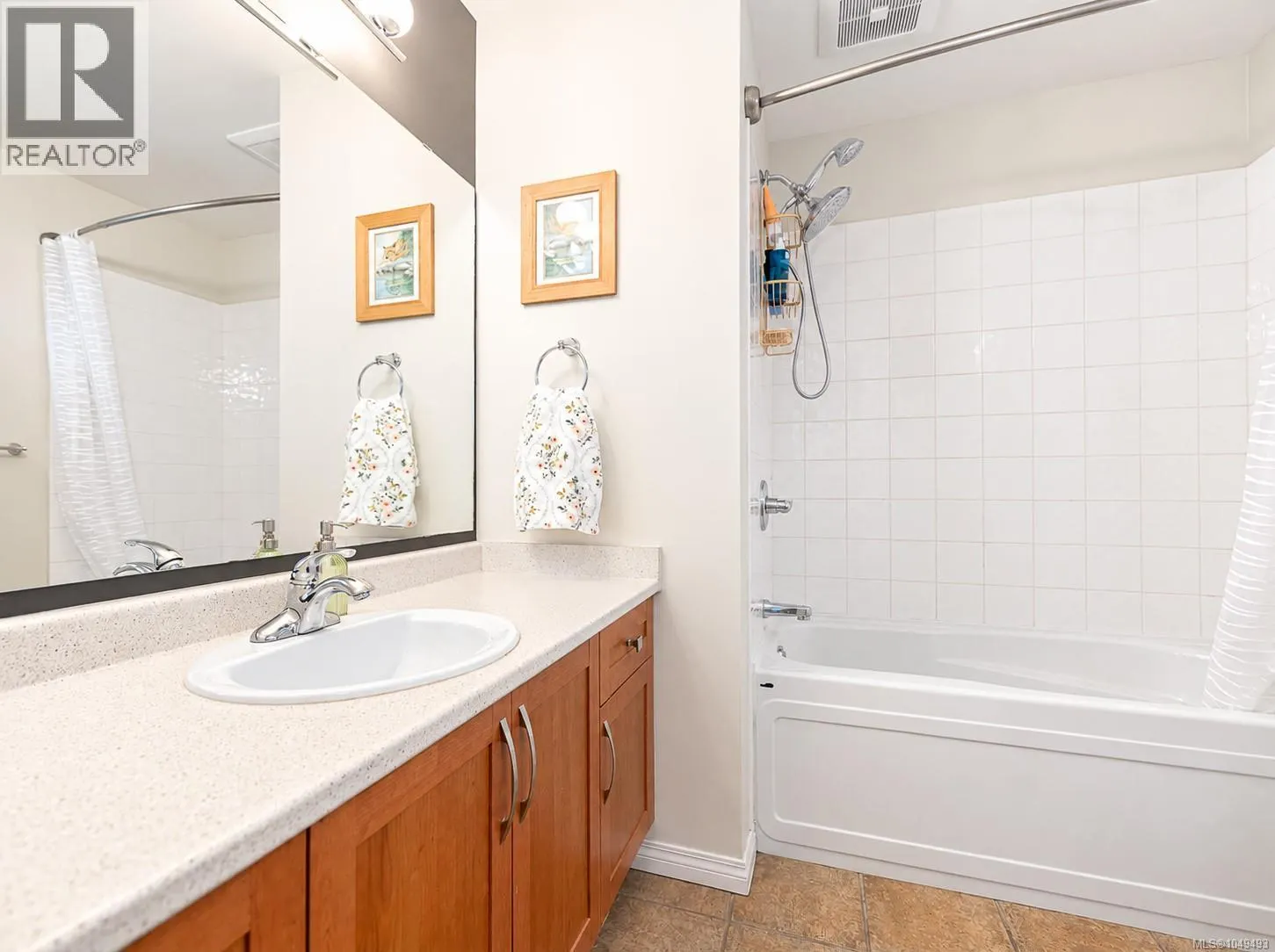 23 Newstead Cres