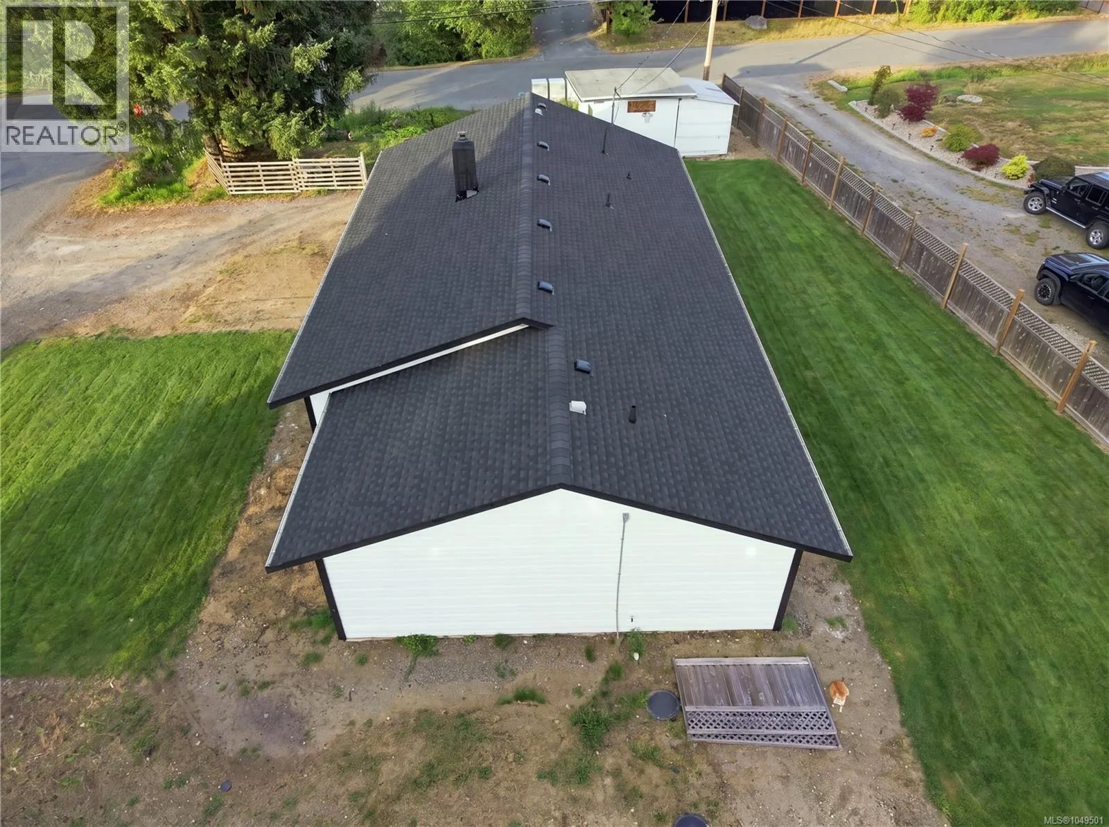 3538 Foxglove Rd