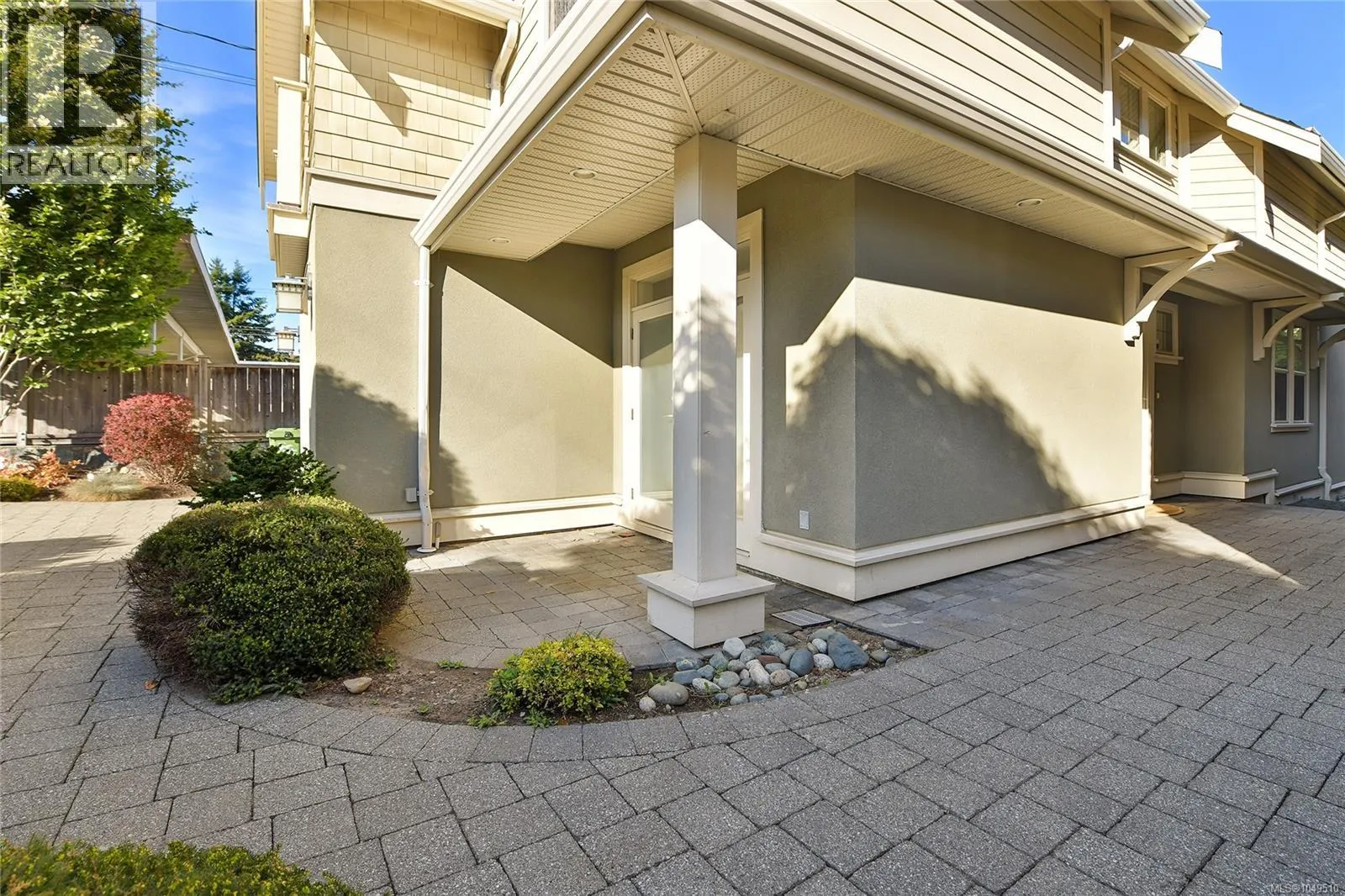 1059 Clare St