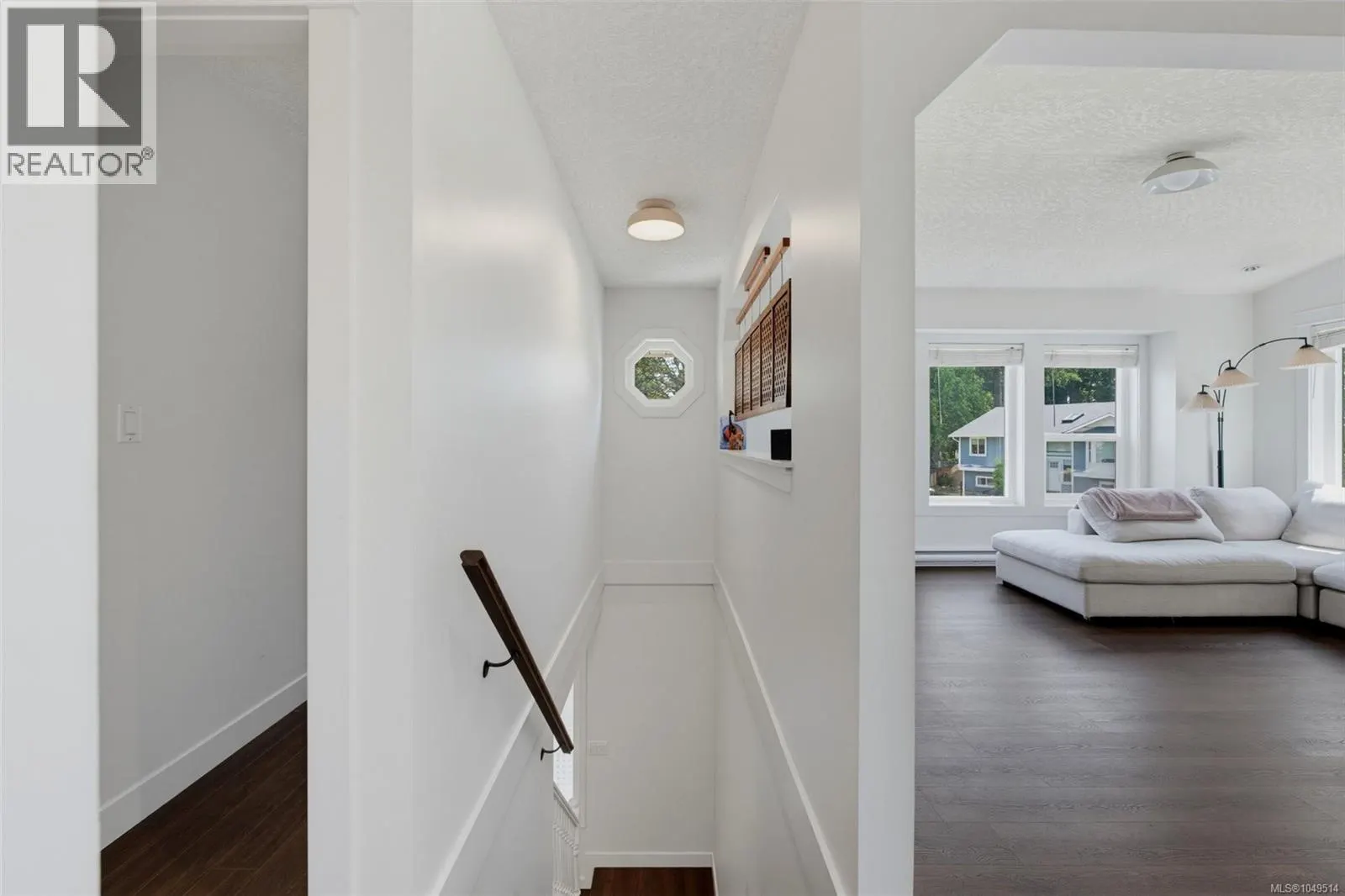 2962 Gladeson Lane