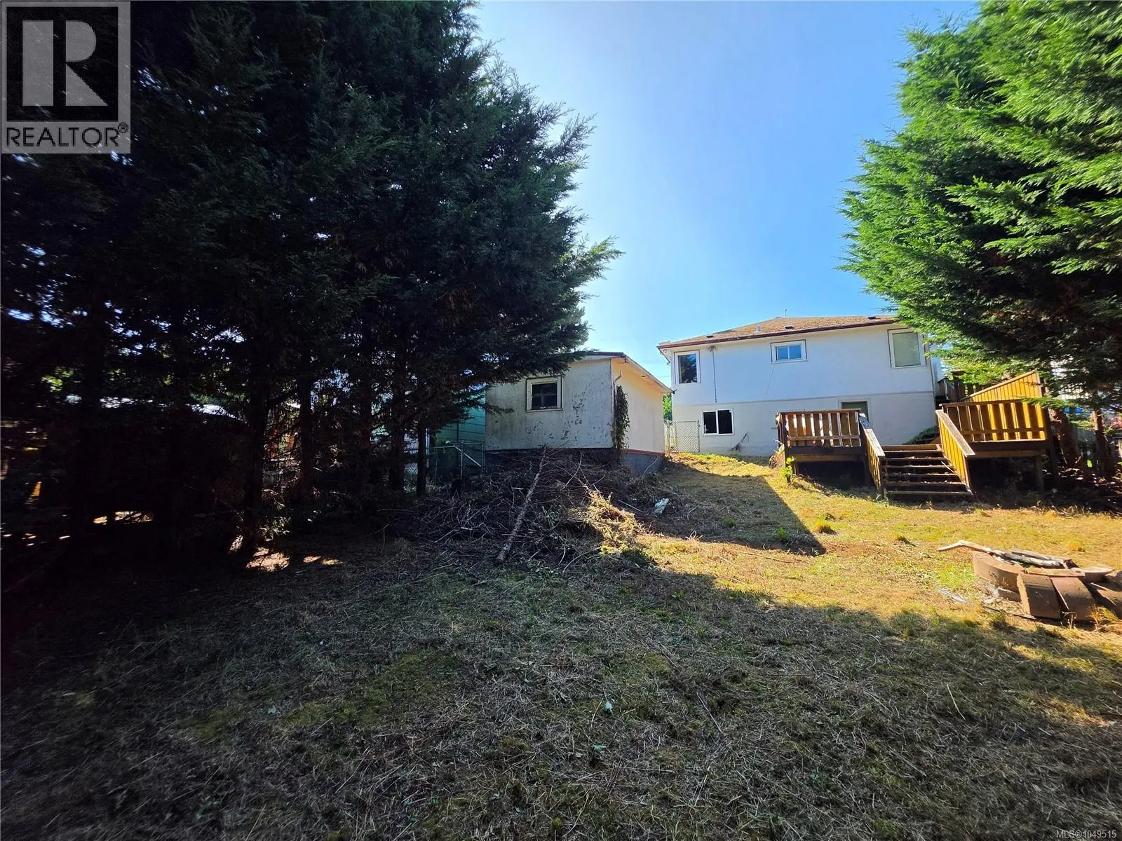 315 View St