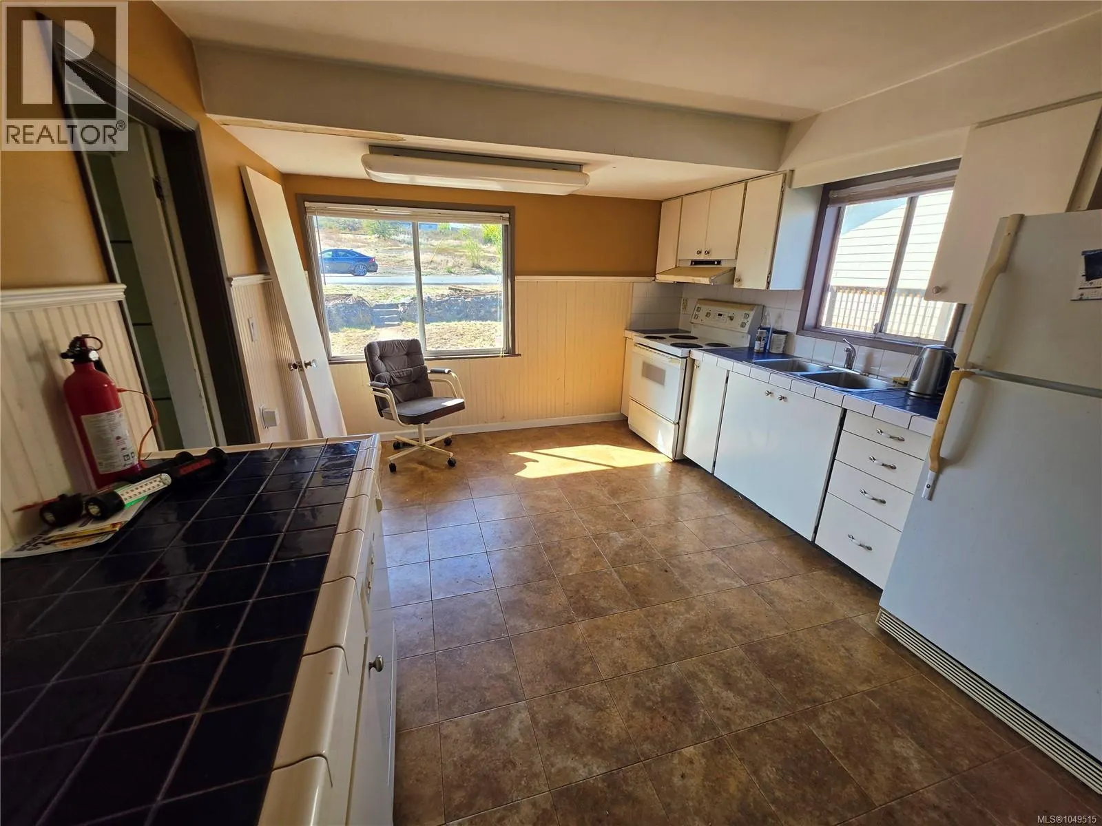 315 View St