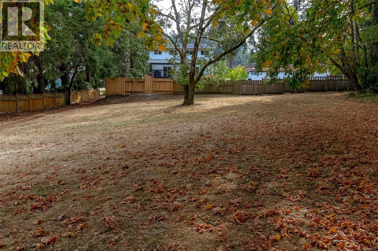 A 416 GAMBLE Pl