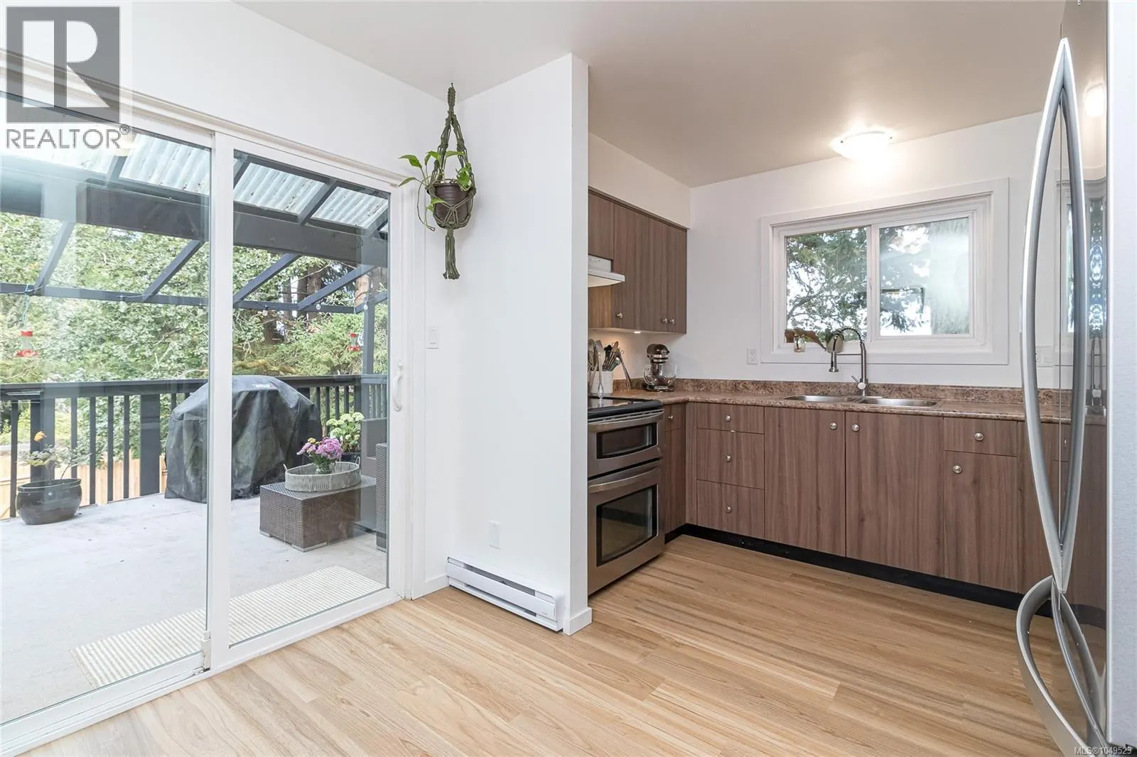 A 416 GAMBLE Pl