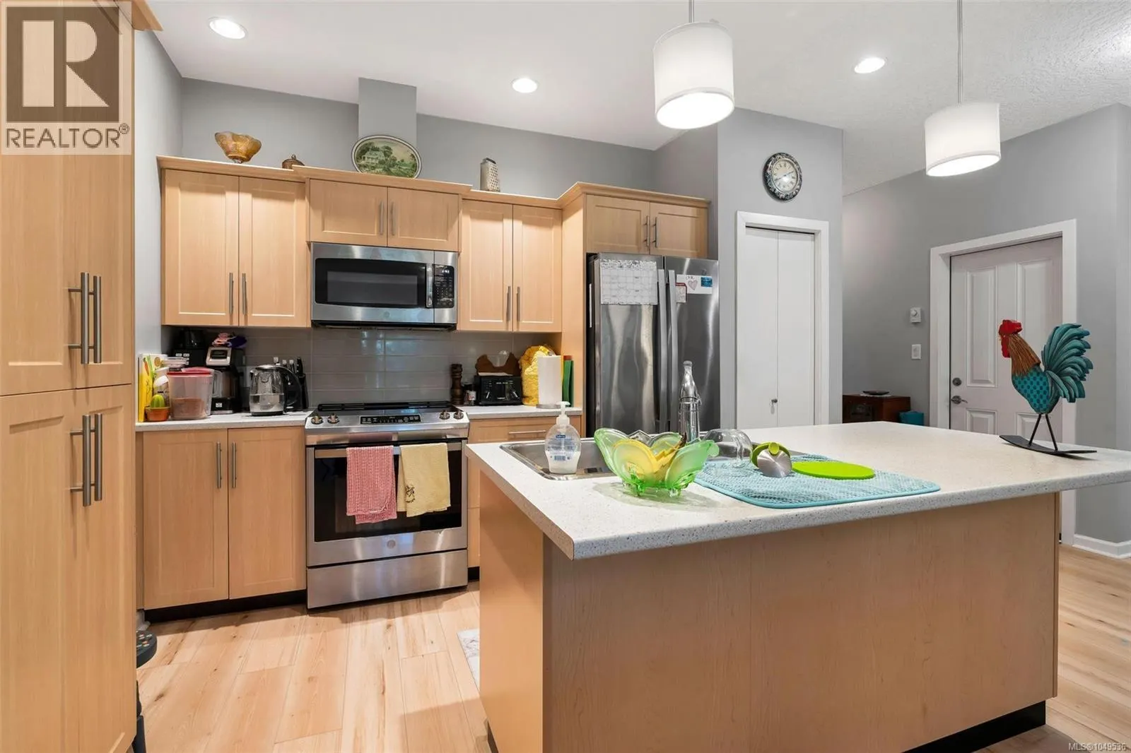 2410 Fern Way