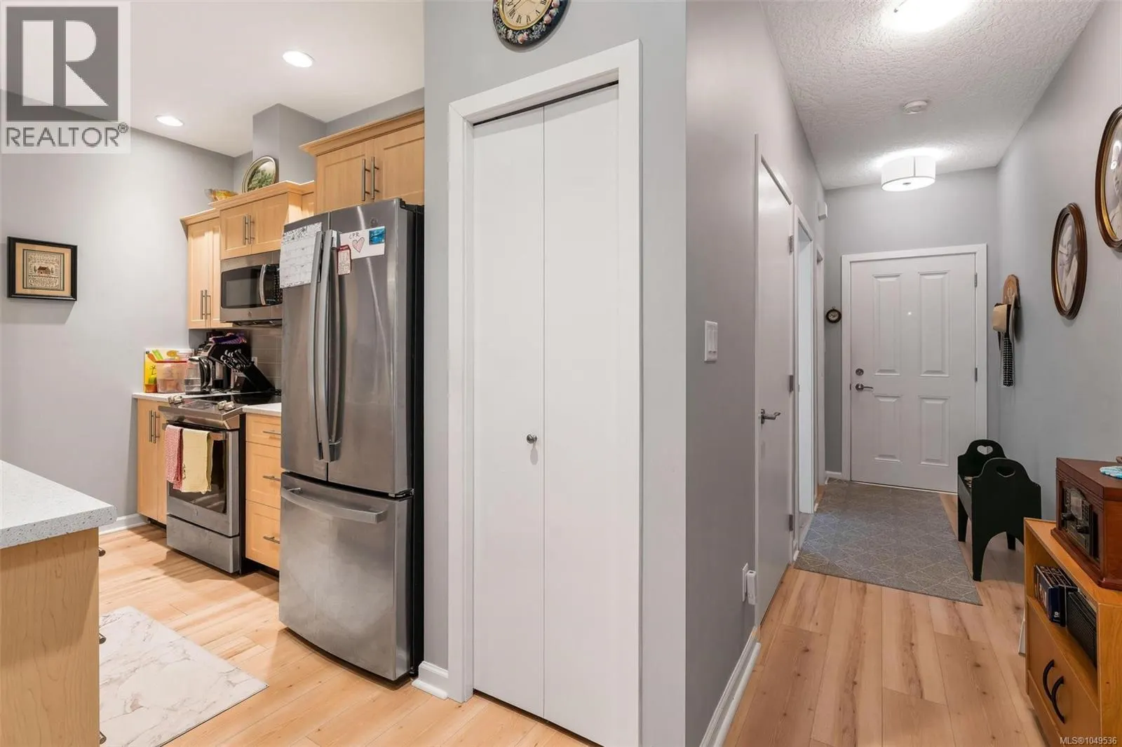 2410 Fern Way