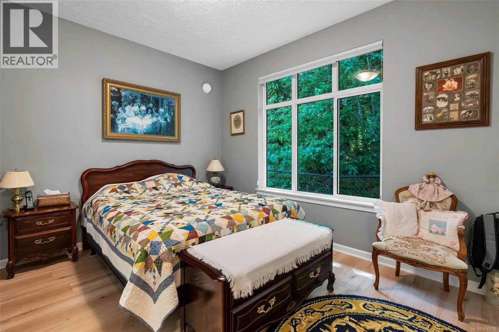 2410 Fern Way