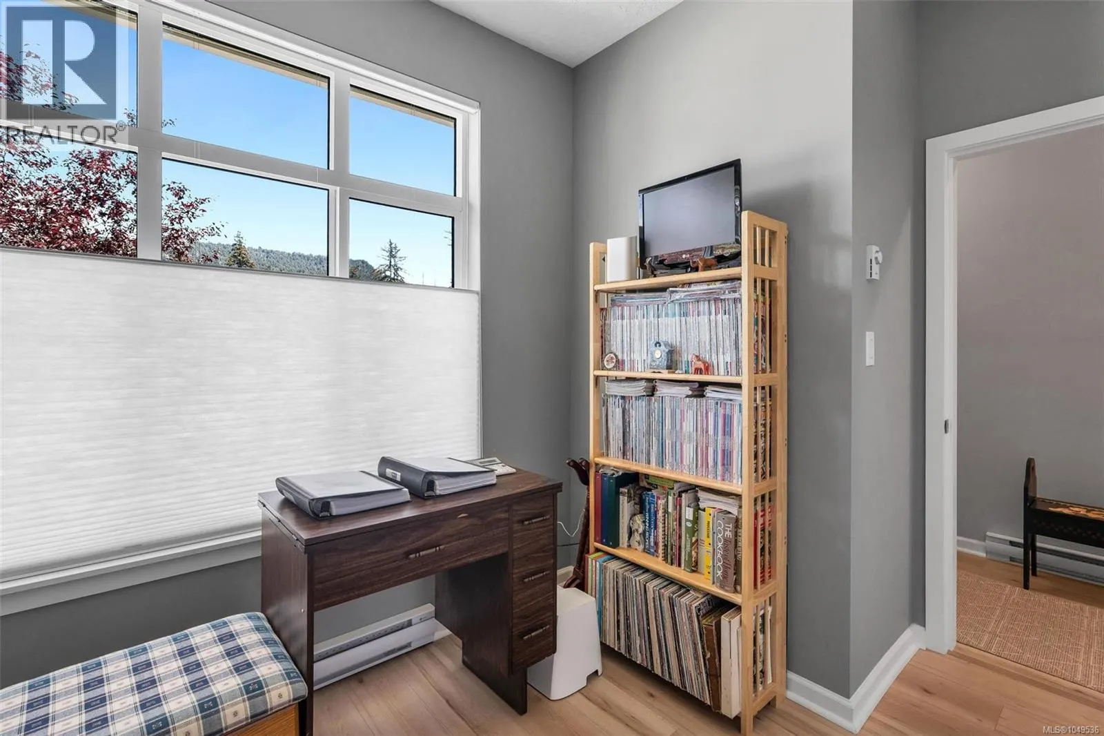 2410 Fern Way