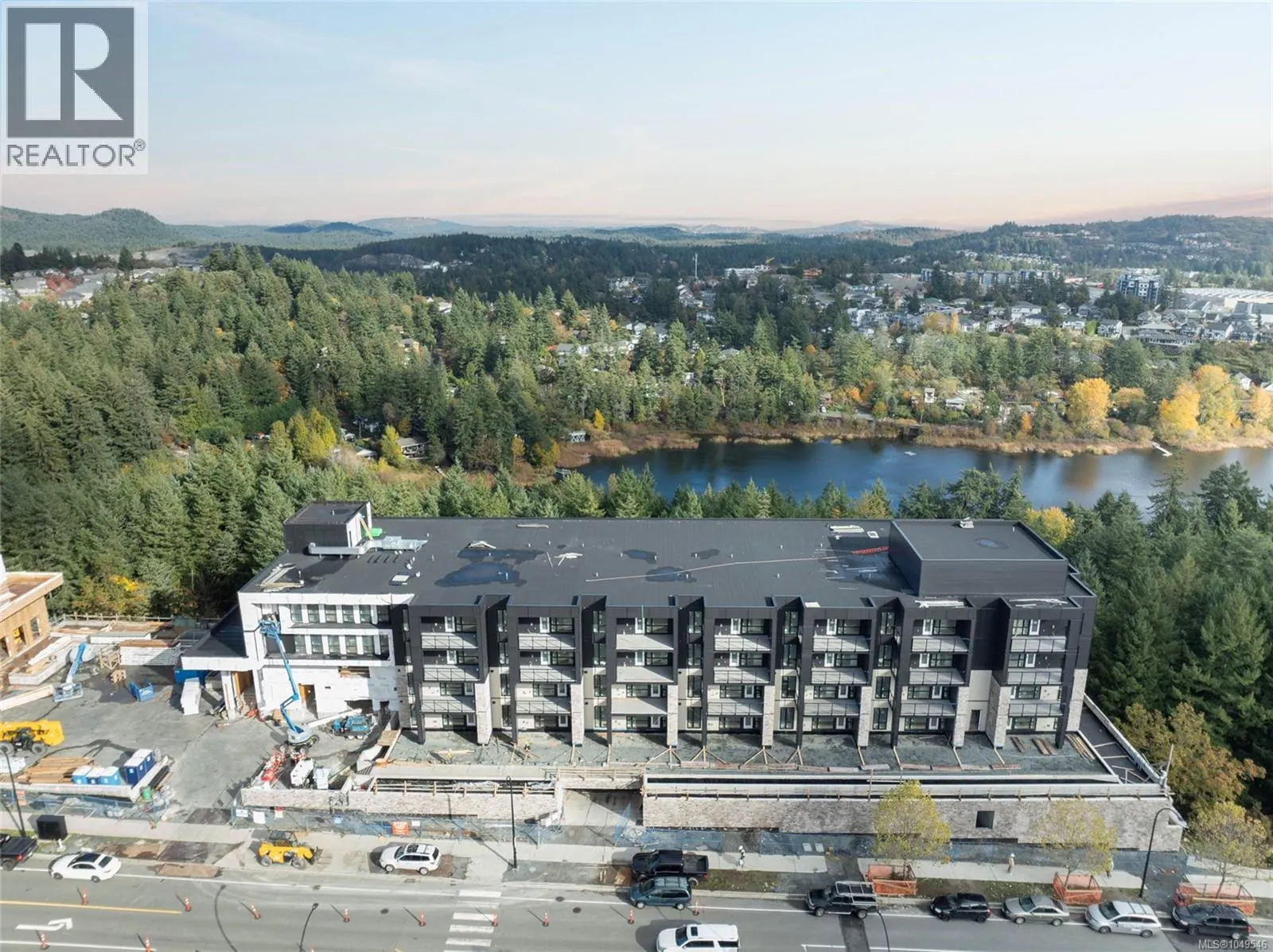 605 2337 Bear Mountain Pkwy