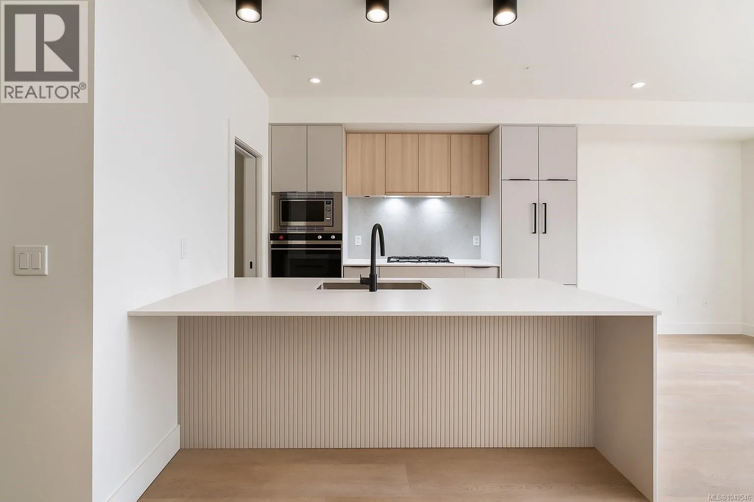 605 2337 Bear Mountain Pkwy