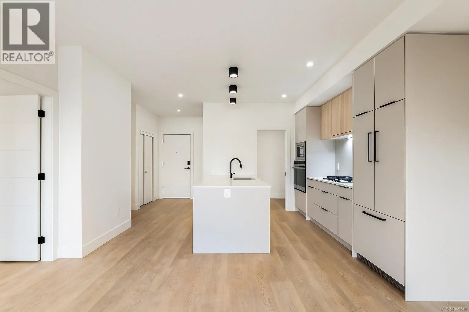 605 2337 Bear Mountain Pkwy