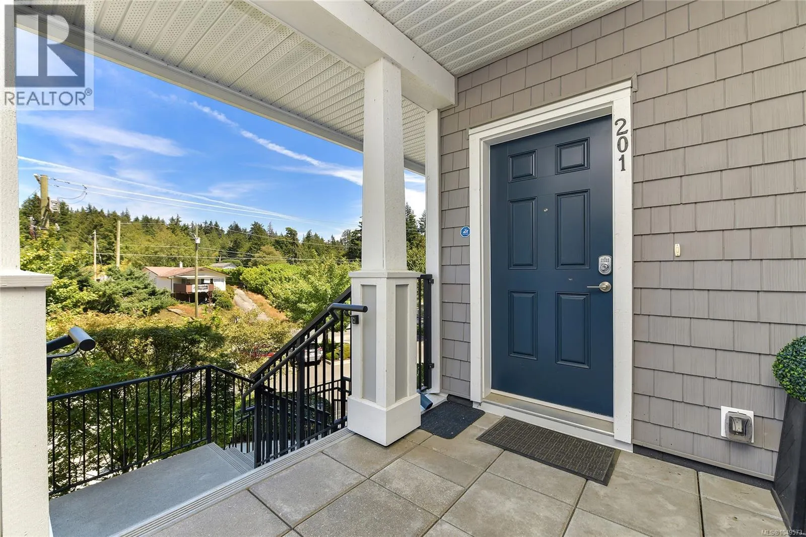 201 591 Latoria Rd