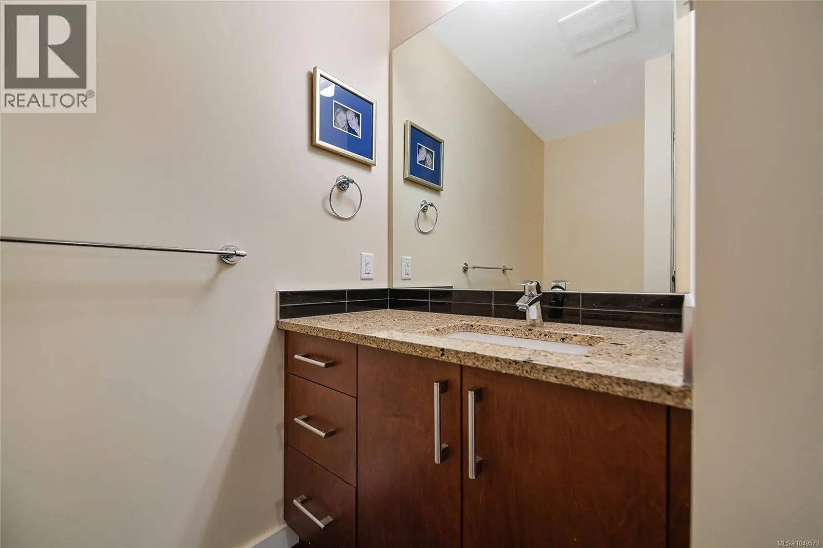 201 591 Latoria Rd