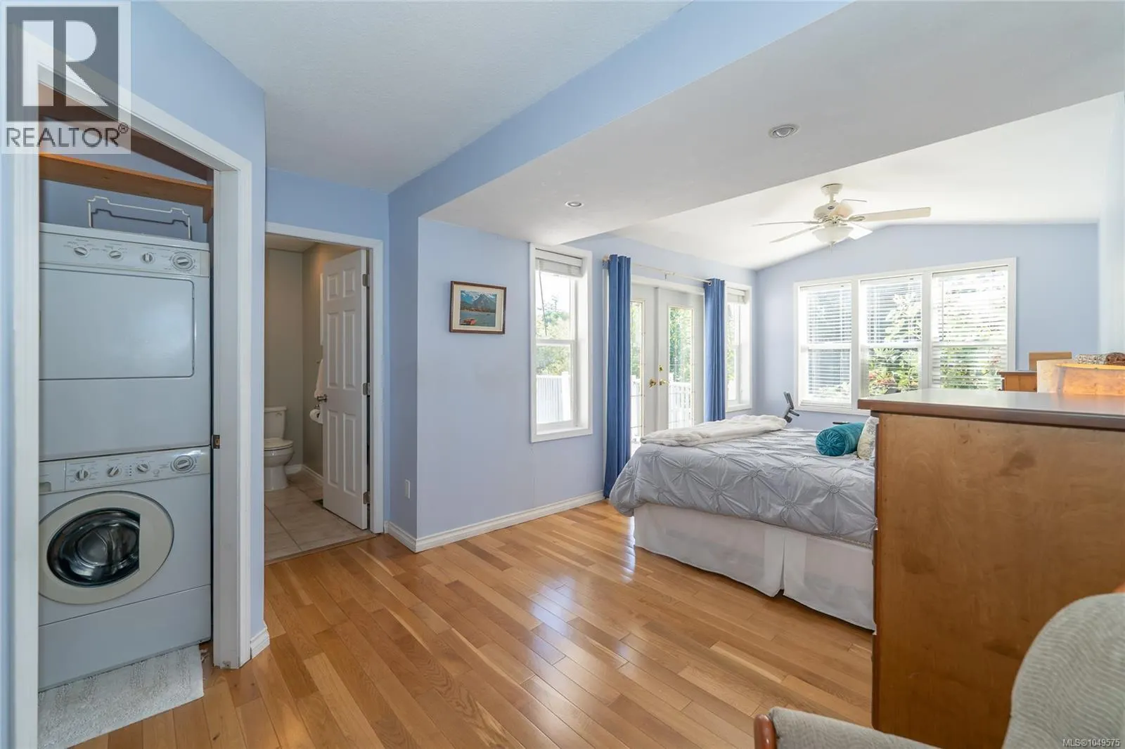 3057 Shoreview Dr