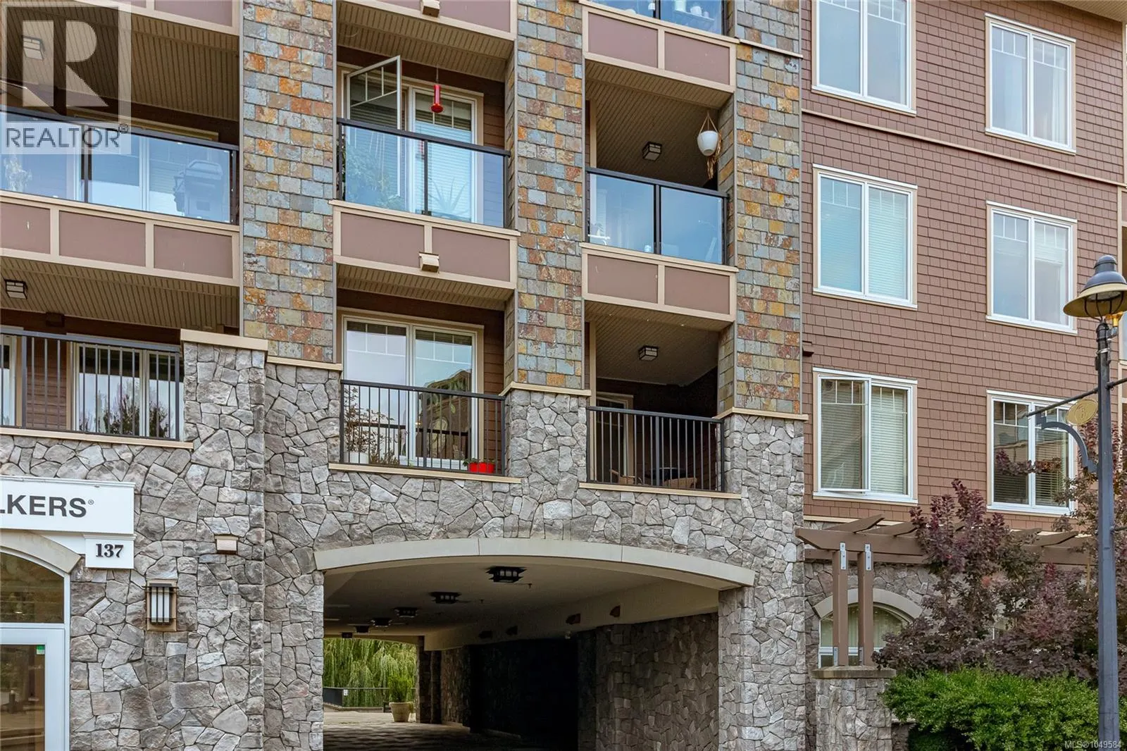 217 1325 Bear Mountain Pkwy