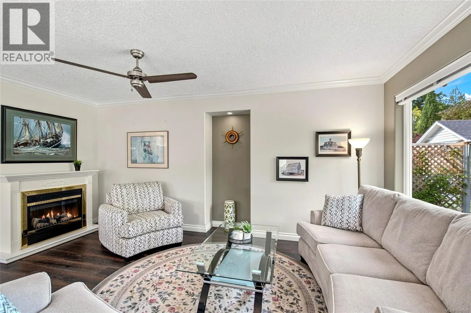 575 Panorama Pl