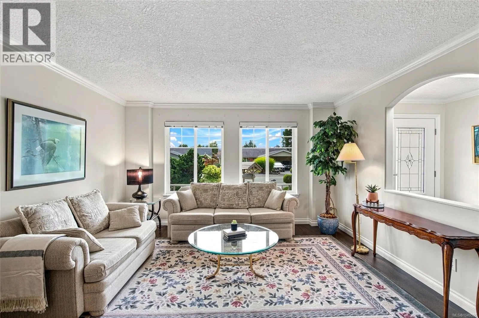 575 Panorama Pl